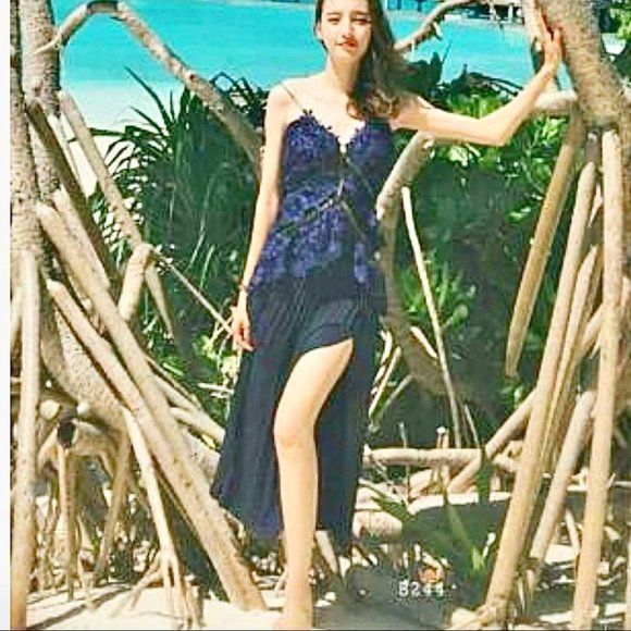 Sexy Blue Lace Bodice Side Split Midi Dress - Picture 17 of 17